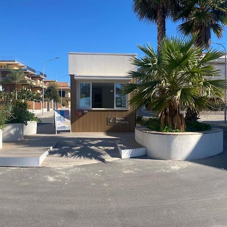 Appartamenti Amelia E Corrado Marina di Ragusa Eksteriør billede